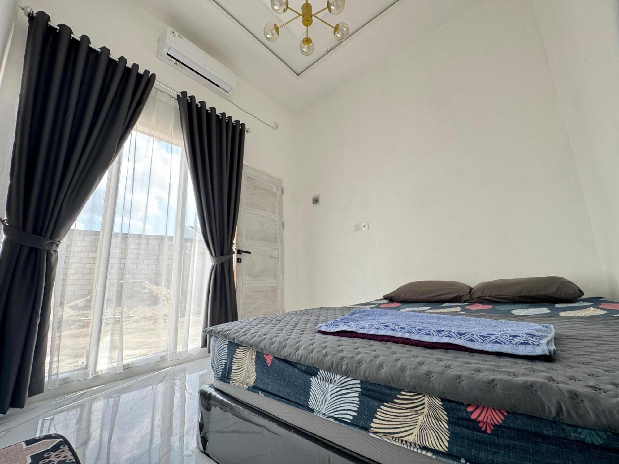 Mila Homestay Padang  Buitenkant foto