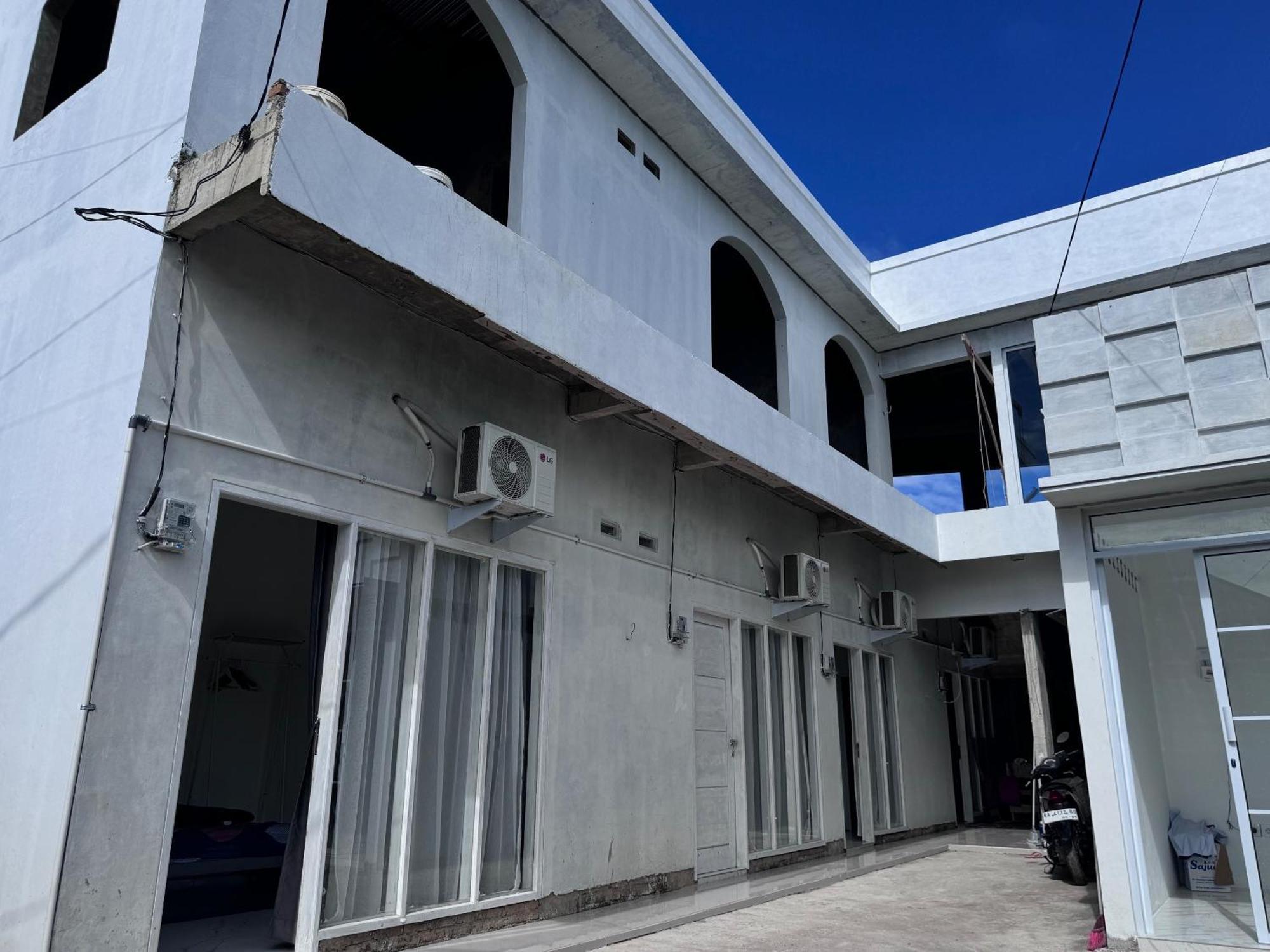 Mila Homestay Padang  Buitenkant foto